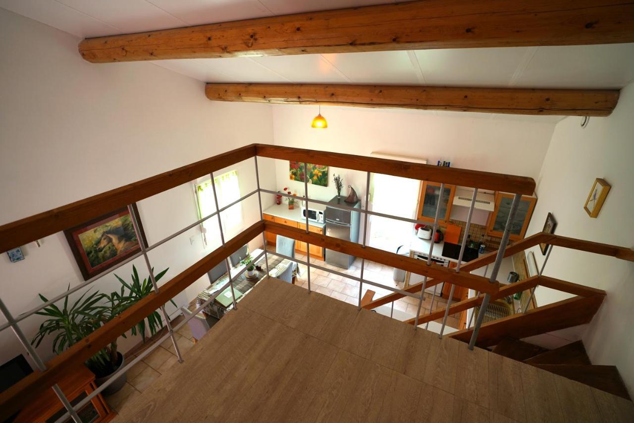 Loft Avec Mezzanine Montagnac (Alpes-de-Haute-Provence) Exterior foto